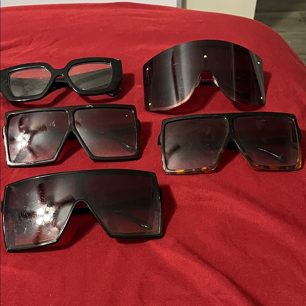 Stylish Black Sunglasses Collection